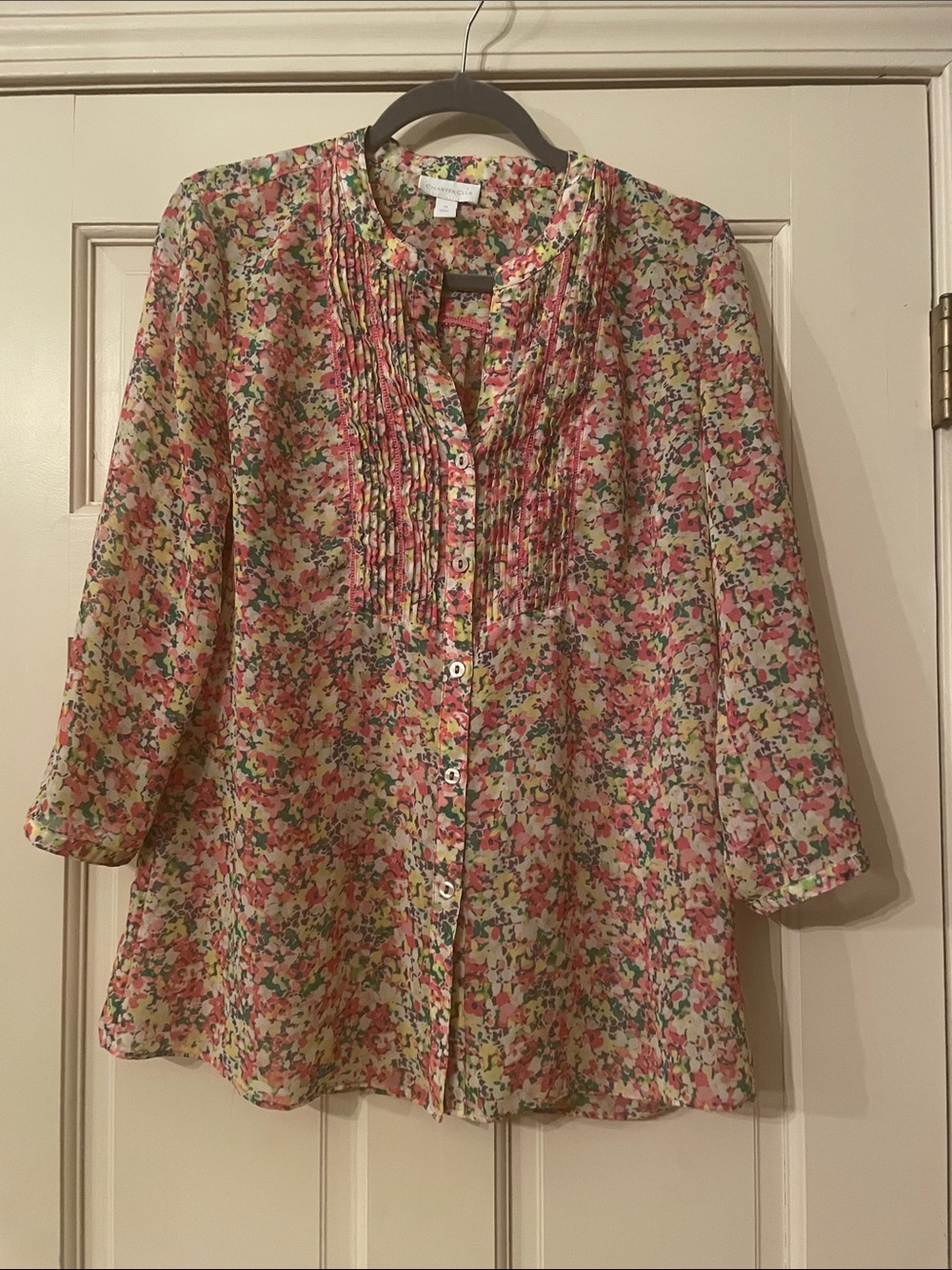 Charter Club Lightweight Floral Button-Front Women's Blouse - —Size Medium